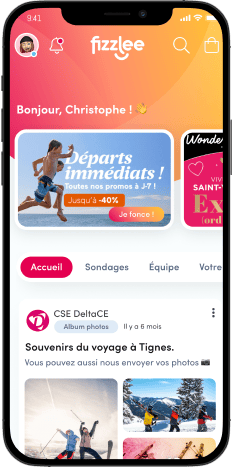 Téléphone contenant l'application Fizzlee avec un chèqe cadeau